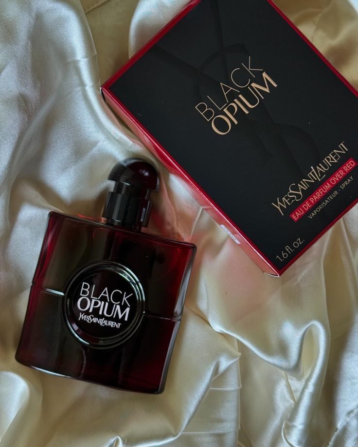 Yves Saint Laurent (YSl) Black Opium Over Red Eau De Perfum 90ML (555)