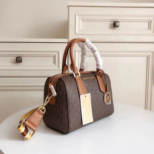 Michael Kors MK Boston Handbag Sling bag 1872)