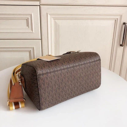 Michael Kors MK Boston Handbag Sling bag 1872)