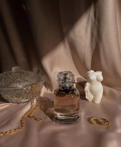 LINTERDIT GIVENCHY