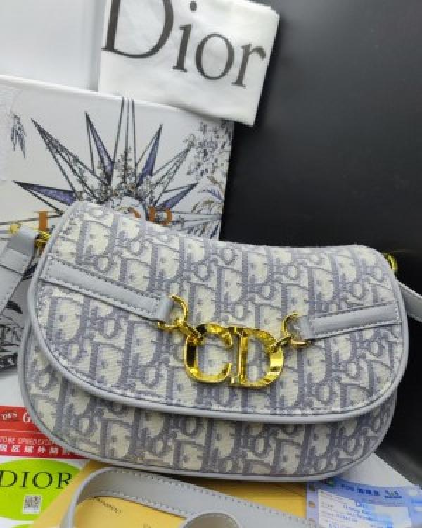CHRISTIAN DIOR MONTAIGNE 30 HAN BAG WITH FOLDING BOX 1701