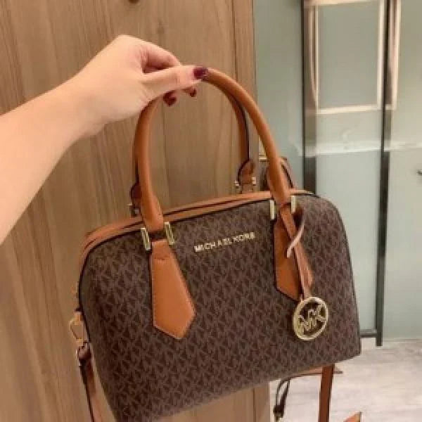 Michael Kors MK Boston Handbag Sling bag 1872)