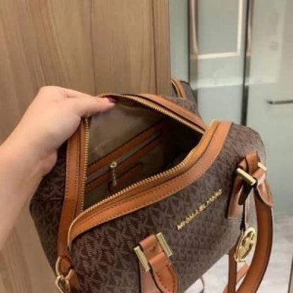 Michael Kors MK Boston Handbag Sling bag 1872)