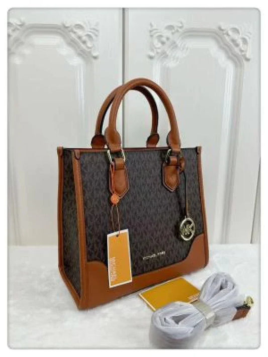 Michael Kors tote with dust cover 5319