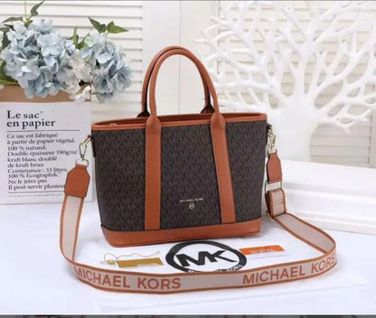 Michael kors luisa Medium Logo with dust bag 5417
