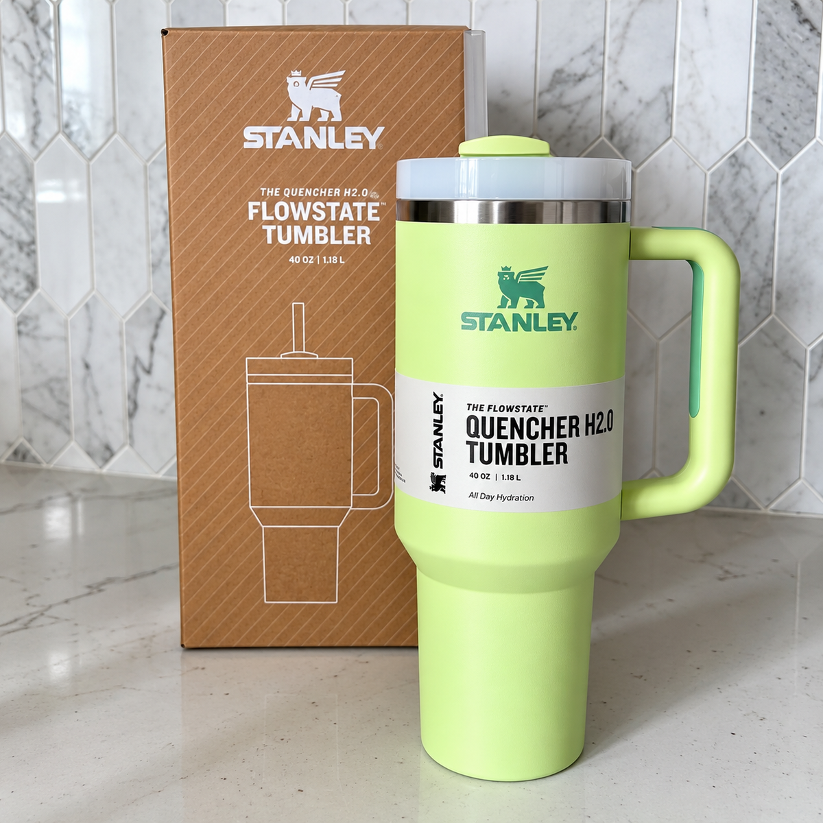 Green Stainless Steel Double-Wall Insulated Reusable Water Bottle