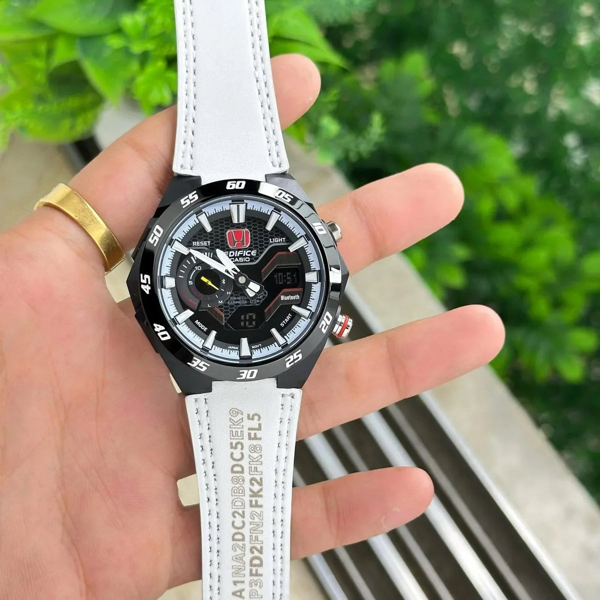 EDIFICE CASIO ECB-2200HTR UA Grade