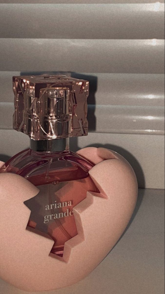 ARIANA GRANDE THANK U NEXT EDP